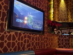 -K+全国连锁KTV(绿地缤纷天地店)