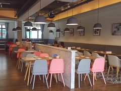 -樱花里音乐餐吧·牛扒椰子鸡(东圃店)