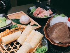 -湊湊火锅·茶憩(打浦桥日月光店)