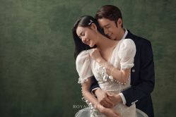 点击看大图 现代简约-挪娅婚纱摄影皇家会所