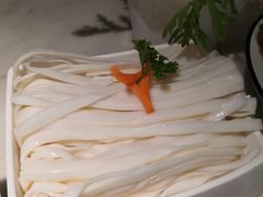 粿条-左庭右院鲜牛肉火锅(浦江欢乐颂店)