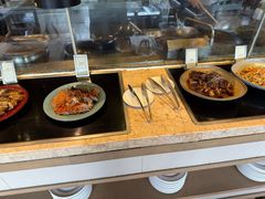 -大中华希尔顿酒店-念自助餐·嗨啤·小龙虾
