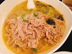 秘制酸汤肥牛-鹿港小镇(霄云店)