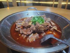 -大众跷脚牛肉馆·非遗传承单位(峨眉山店)