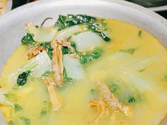 -蜜桃餐厅·伴山(湖滨商业街店)