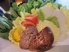 -左庭右院鲜牛肉火锅(浦江欢乐颂店)