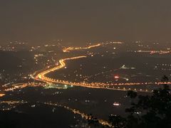 -鬼笑石后山停车场