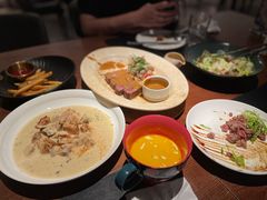 杏仁奶油蘑菇汤-404干式熟成牛排馆•聚会餐厅