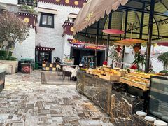 -拉萨圣地天堂洲际大饭店-自助餐厅