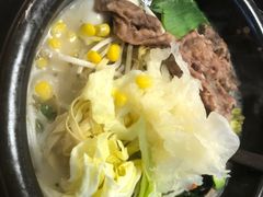 -灵芝妹子海鲜米线(香炉礁山姆店)