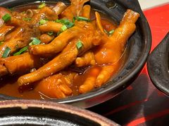 猪蹄凤爪煲-恭喜上堓砂锅焗·海鲜大排档(闵行龙湖店)