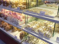 面包甜点陈列柜-生活林(河北路店)