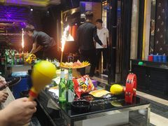 -蓝尊量贩(黄河路店)