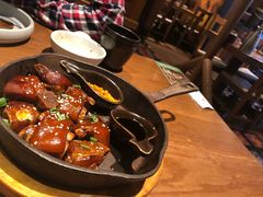 -云海肴·汽锅鸡·云南菜(天山百盛优客店)