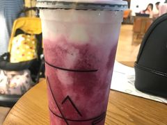 大山水纹葡萄草莓冰璇-去茶山(重庆万象城店)