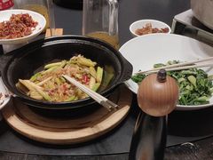 -忆江南·临江鱼馆