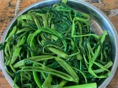 炒菜心-满記土窑烧鷄波浪山莊