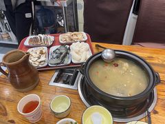 -菌之家·专业纯野生菌火锅·特色炒菌