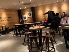 大堂-星巴克(宝山万达店)