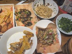 -头上红煨盐鸡·非遗院子餐厅