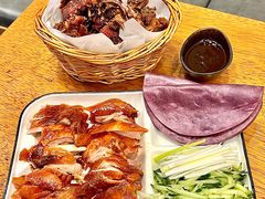 -品味斋片皮烤鸭(下沙宝龙店)