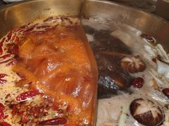 -小龙坎火锅(湖滨银泰in77店)