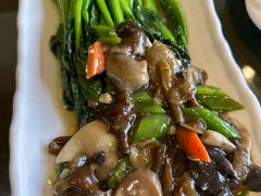茵菇菜心-老白肉馆(临江小区店)