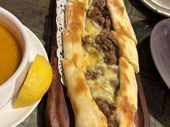 土耳其牛肉奶酪披萨-Mevlana梅夫娜土耳其餐厅·清真