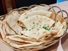 烤饼拼盘-Little PaPa印度尼泊尔餐厅