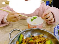 -江城燕子大排档(江汉路步行街店)