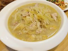 -东北四季饺子王(华山路店)