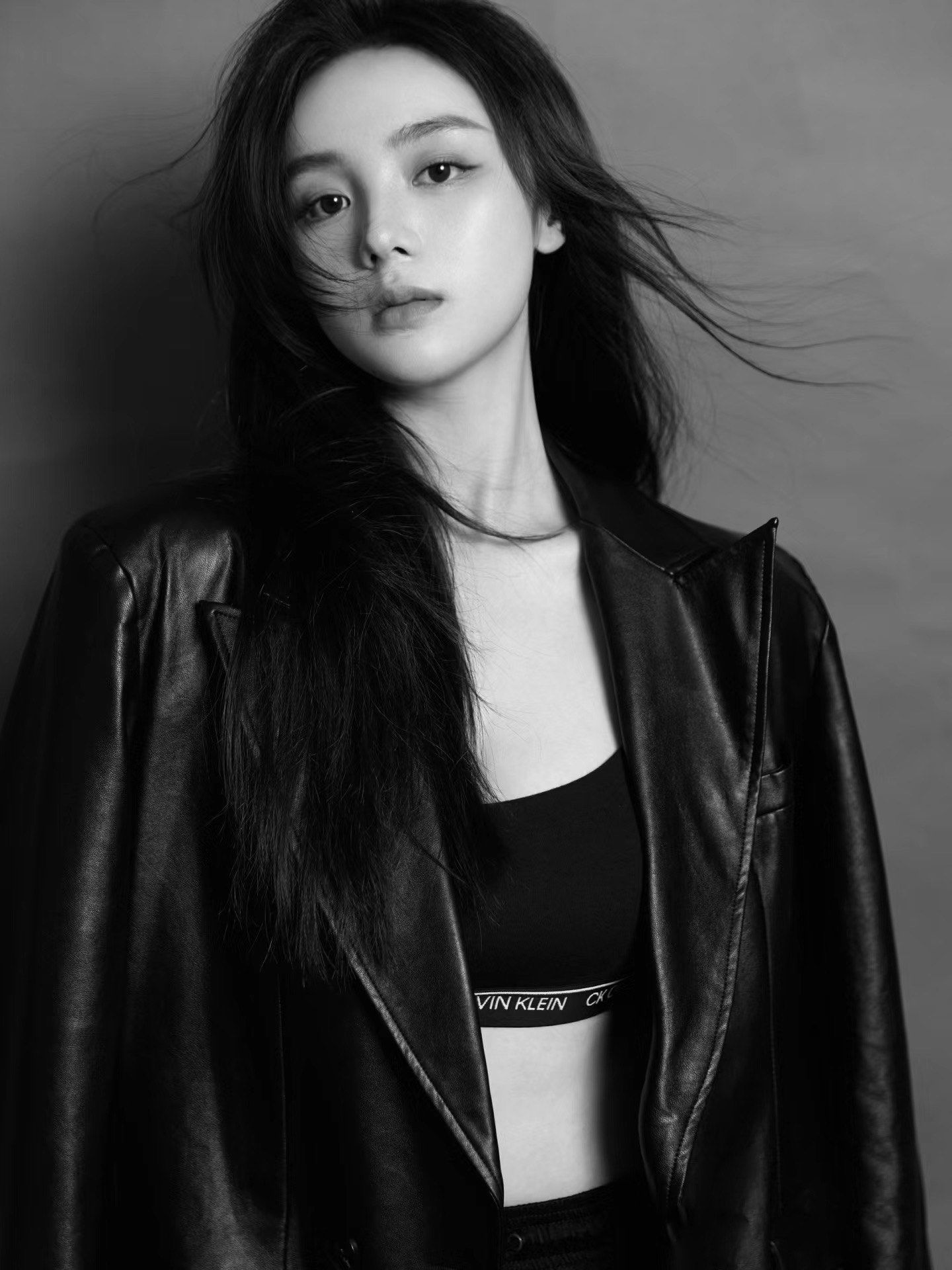 拒绝❌被定义 女孩子不一定是甜甜软软的,也可以是酷酷拽拽的样子哦