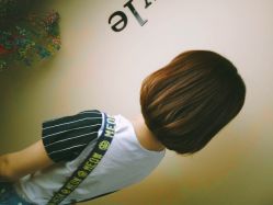 -茶发Salon·烫发染发理发