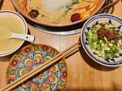 -洱火云南酸菜牛肉火锅(石景山当代商城店)