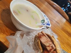 -庆丰包子铺(天桥店)