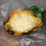 感觉产品跟泸溪河的挺像。团购的泡芙，价格很优惠
