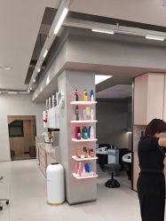 -Z.X HAIR SALON张新美业