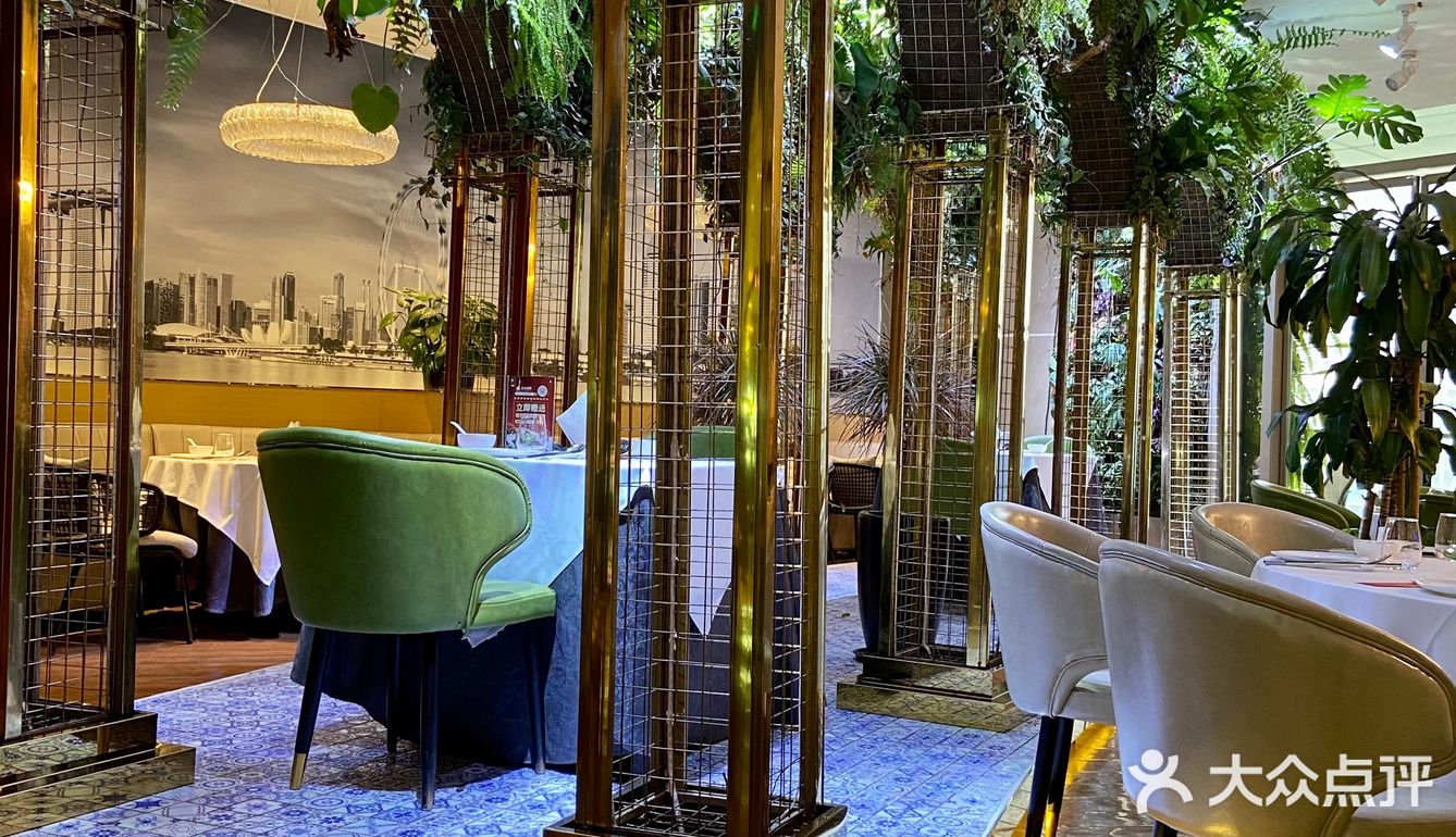 螃蟹之家的[礼花]一人逛吃指南