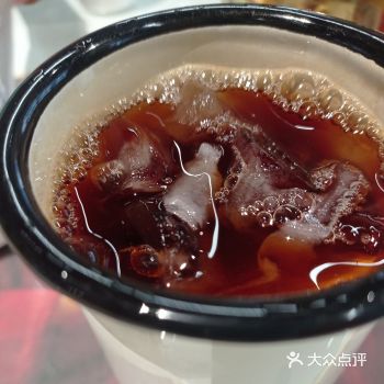全都有咖啡因啊!困的睁不开眼了,就是睡不着!
