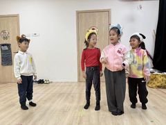 -猴有戏教育戏剧·音乐剧·主持口才·演讲朗诵辩论(环球港华师大校区)