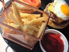 -亚龙湾希尔顿自助餐厅·海鲜·烧烤·沙滩BBQ·现场乐队
