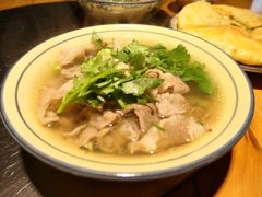 -大众跷脚牛肉馆·非遗传承单位(峨眉山店)