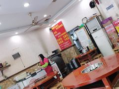 大堂-刘胖娃鱼庄·特色肥肠鱼(杨家坪店)