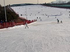 -华彬猛犸滑雪场