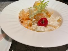 菠萝虾球-穹六人间 people 6(岳阳路店)