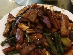 -鑫巴蜀小镇 · 水煮鱼专研店(玉桥店)