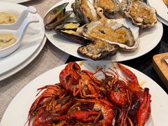 -东方红海鲜百汇(国际大厦店)