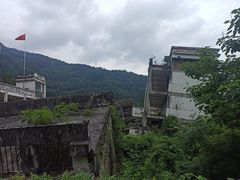 -四川汶川特大地震漩口中学遗址