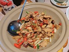 -绿草地·湘菜(酃湖师院店)