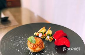 Pan-Seared New Zealand Scallops with Basil and Green Garlic Oil